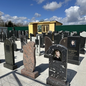 Купить гранитный памятник на Новом Кубинском кладбище